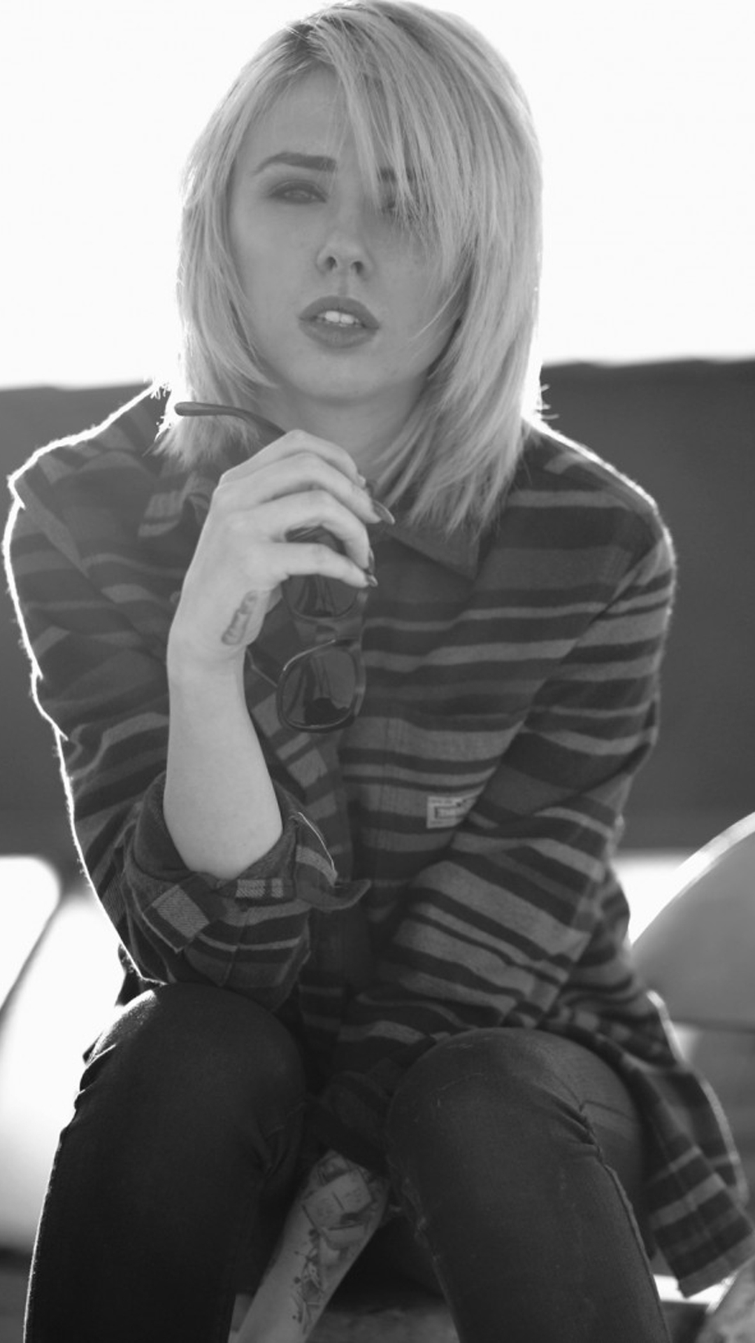 黑白美女伤感手机壳定制三星S